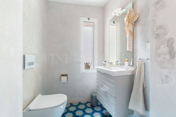 Image No.27-2 Bed Apartment for sale