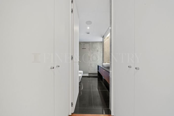 Image No.33-4 Bed Property for sale