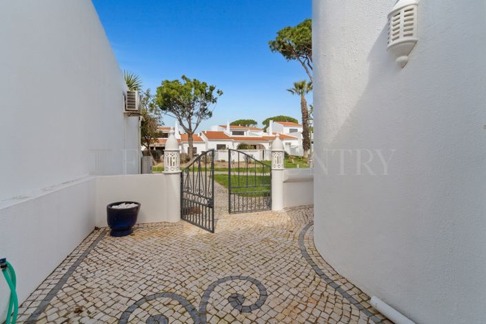 Image No.32-3 Bed Villa for sale