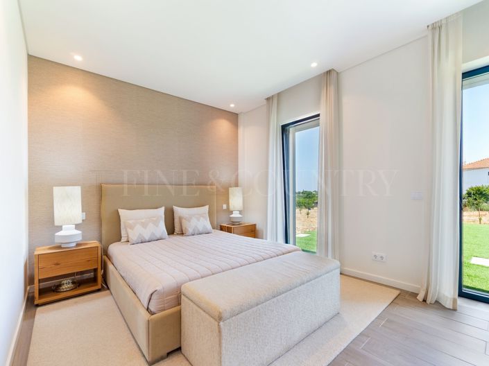 Image No.20-3 Bed Villa for sale