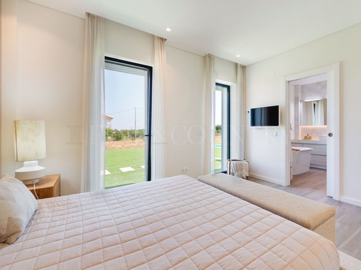 Image No.21-3 Bed Villa for sale