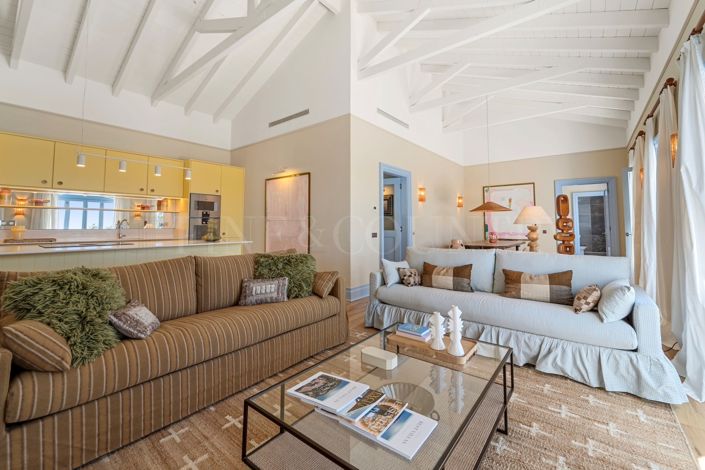 Image No.27-3 Bed Property for sale