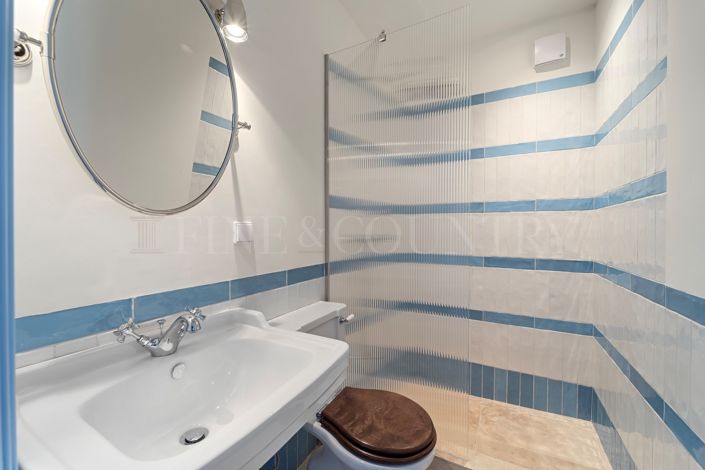 Image No.41-3 Bed Property for sale