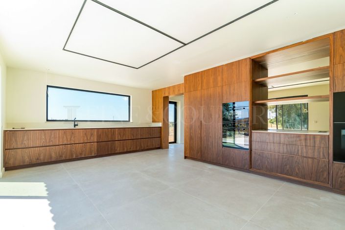 Image No.23-5 Bed Villa for sale