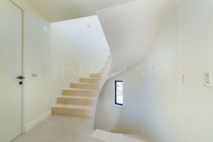 Image No.24-5 Bed Villa for sale