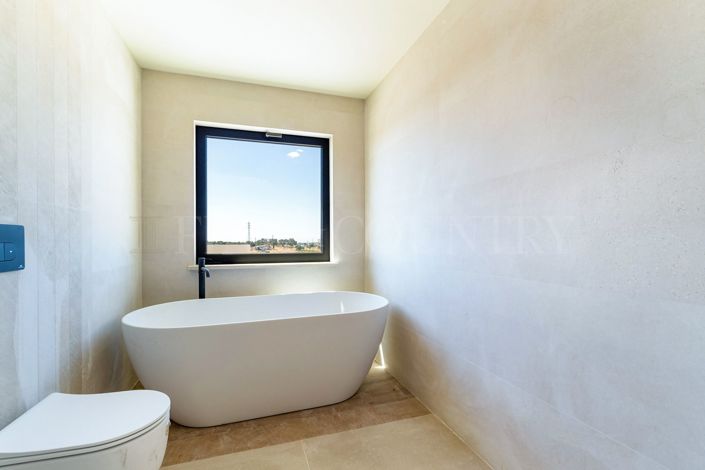 Image No.29-5 Bed Villa for sale