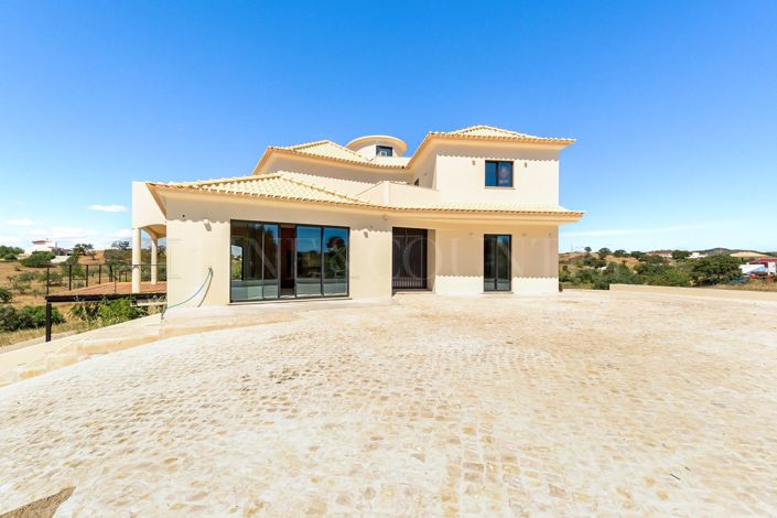 Image No.8-5 Bed Villa for sale