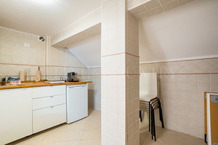 Image No.25-4 Bed Villa for sale