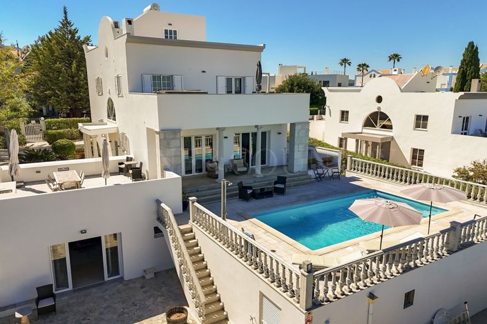 Image No.6-4 Bed Villa for sale