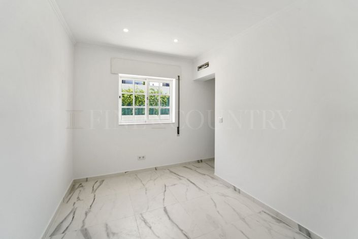 Image No.9-3 Bed Apartment for sale