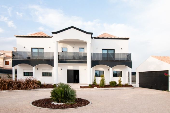 Image No.36-5 Bed Villa for sale