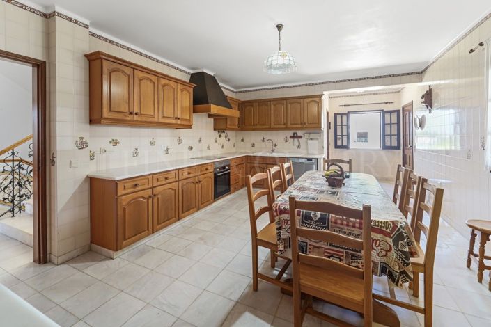 Image No.13-4 Bed Villa for sale