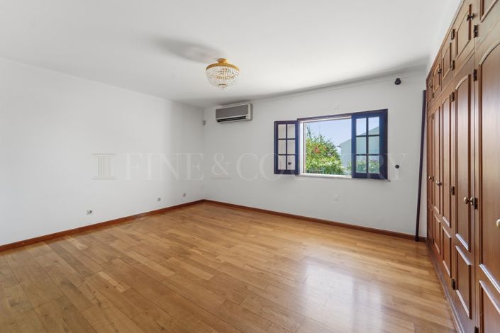 Image No.15-4 Bed Villa for sale