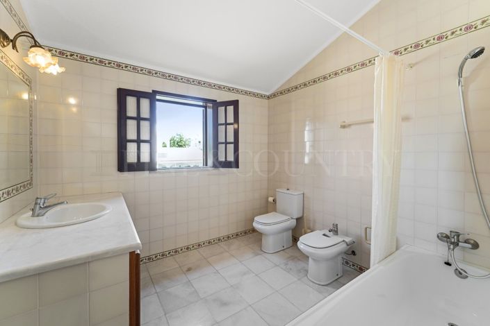 Image No.27-4 Bed Villa for sale