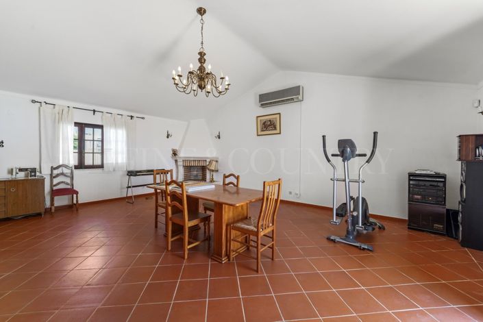 Image No.28-4 Bed Villa for sale