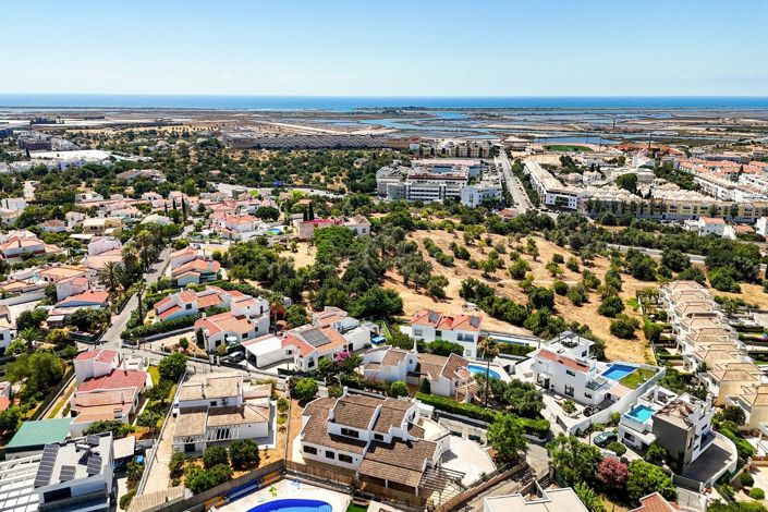 Image No.33-4 Bed Villa for sale