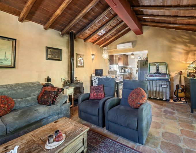 Image No.25-7 Bed Villa for sale