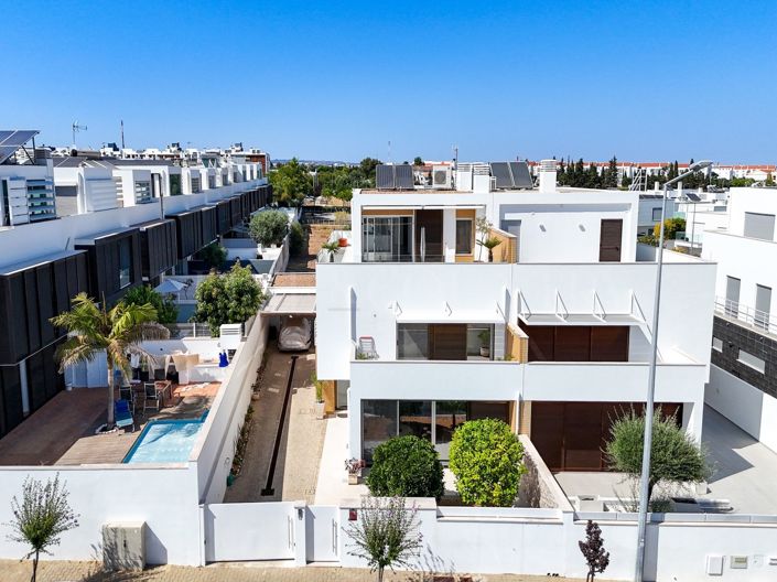Image No.36-3 Bed Villa for sale