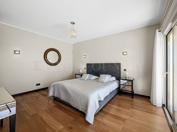 Image No.19-5 Bed Property for sale