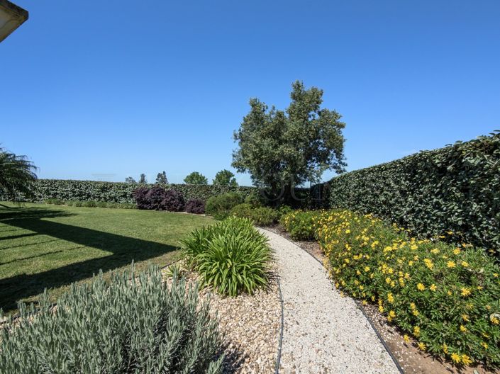 Image No.36-5 Bed Property for sale