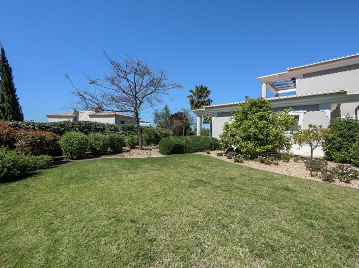 Image No.38-5 Bed Property for sale