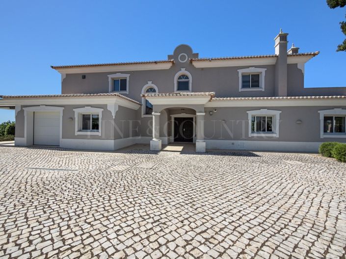 Image No.41-5 Bed Property for sale