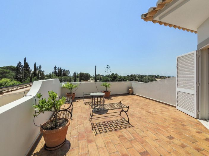 Image No.34-3 Bed Property for sale
