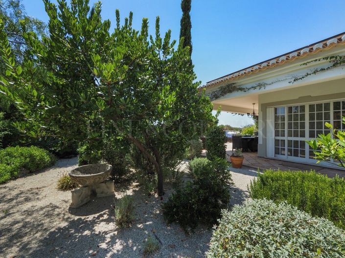 Image No.42-3 Bed Property for sale