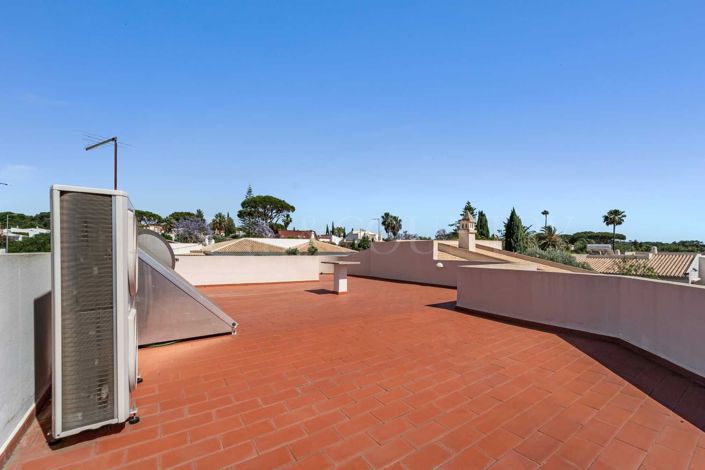 Image No.19-3 Bed Villa for sale
