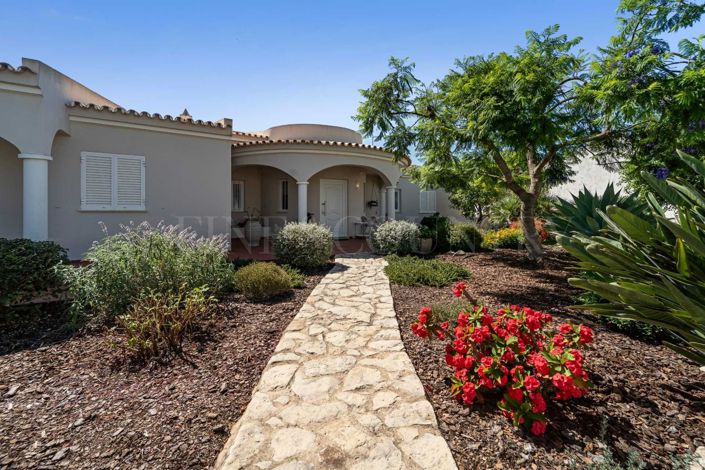 Image No.3-3 Bed Villa for sale