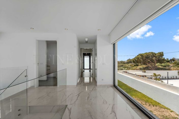 Image No.20-4 Bed Villa for sale