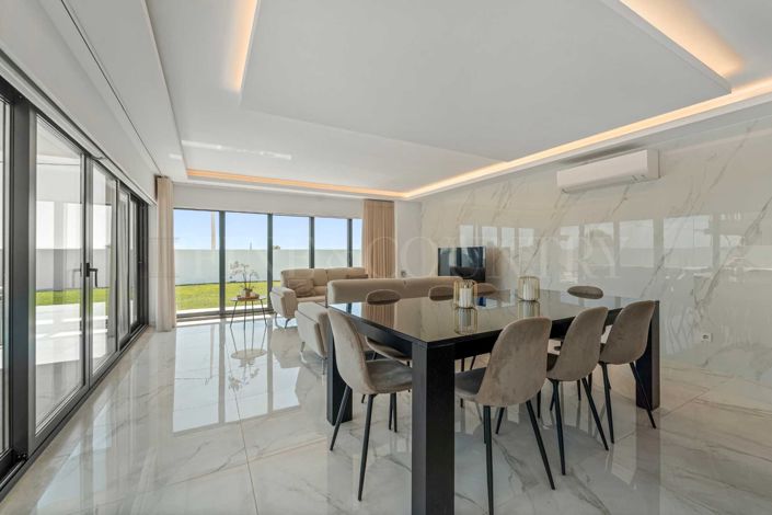 Image No.35-4 Bed Villa for sale