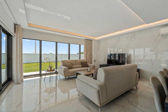 Image No.37-4 Bed Villa for sale