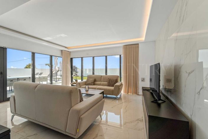 Image No.40-4 Bed Villa for sale