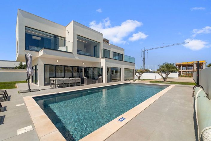 Image No.47-4 Bed Villa for sale