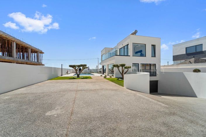 Image No.50-4 Bed Villa for sale