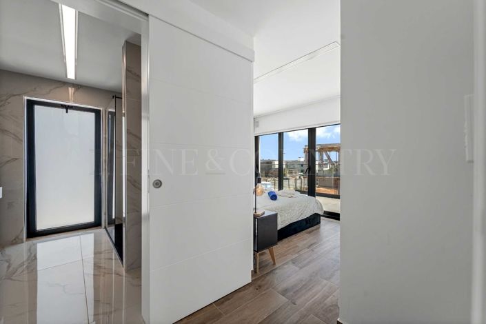 Image No.7-4 Bed Villa for sale