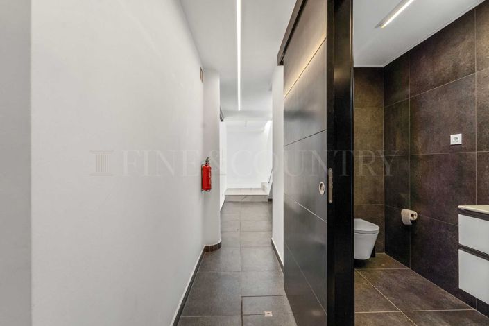 Image No.9-4 Bed Villa for sale