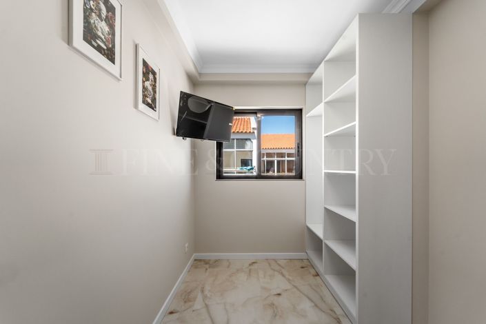 Image No.19-2 Bed Apartment for sale