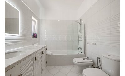 2104-382290-53692adbb4d7b8272cdc4cb7055921f49
