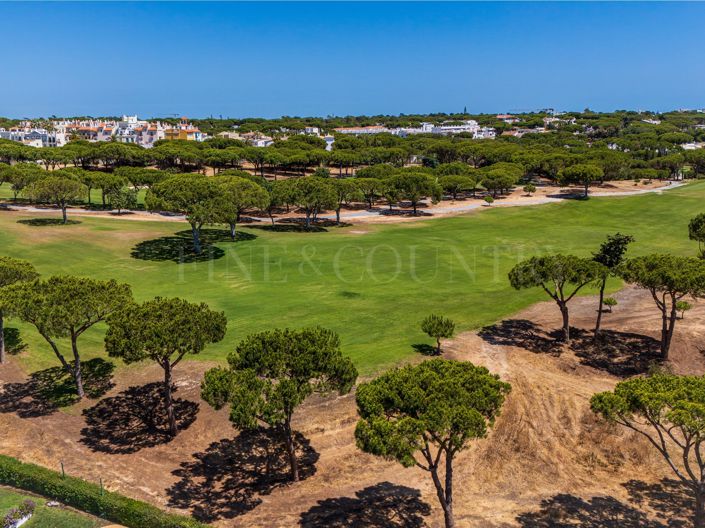Image No.33-5 Bed Property for sale