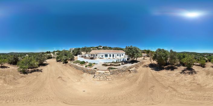 Image No.57-3 Bed Property for sale