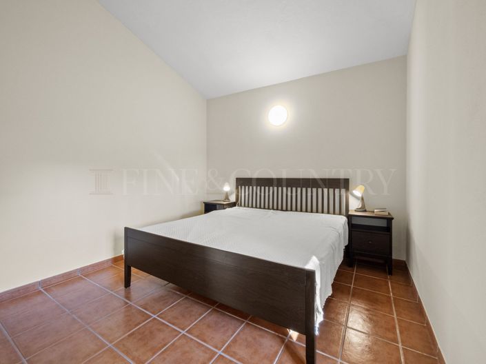 Image No.14-3 Bed Property for sale