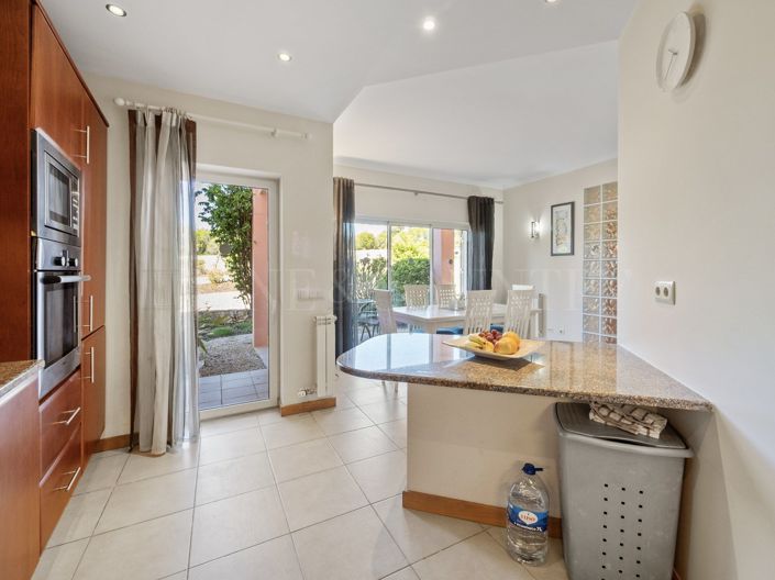 Image No.11-3 Bed Townhouse for sale