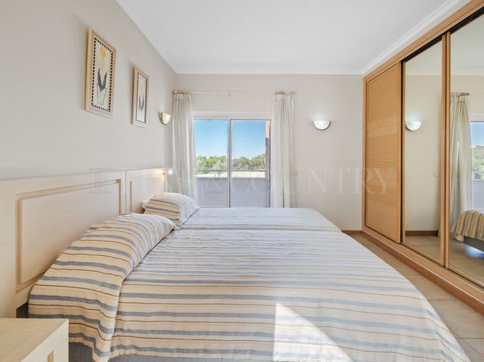 Image No.16-3 Bed Townhouse for sale