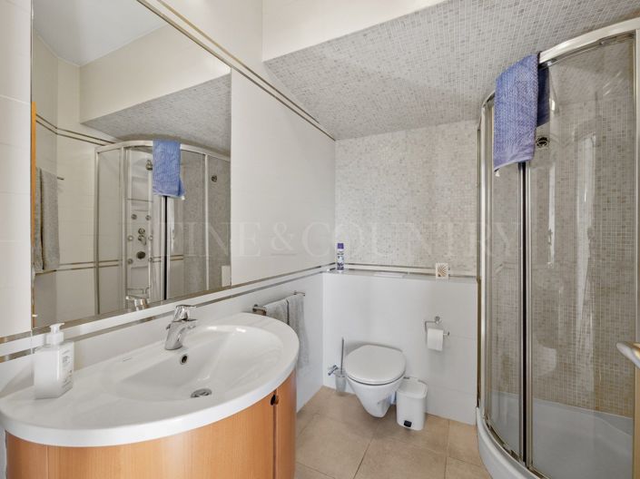 Image No.18-3 Bed Townhouse for sale