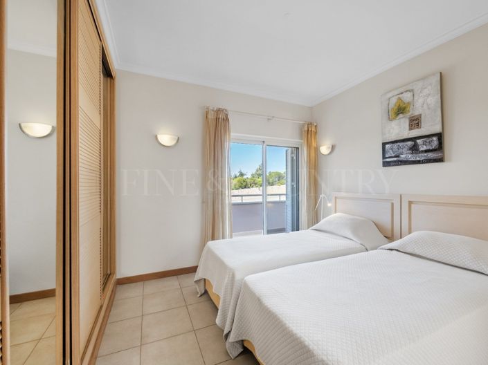 Image No.20-3 Bed Townhouse for sale
