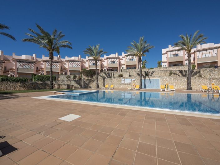 Image No.24-3 Bed Townhouse for sale