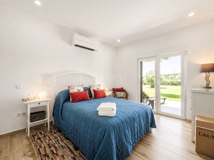 Image No.14-4 Bed Property for sale