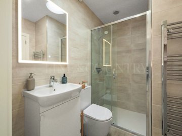 2104-373992-53692adbb4d7b8272cdc4cb7055921f49